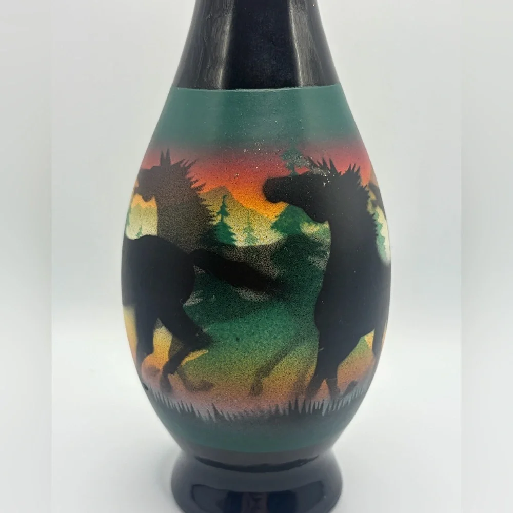 Benally Dine Signed Cedar Mesa Native American Pottery Wild Horses Totem Vase - Picture 2 of 10
